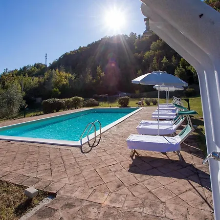 Cosy With Garden 아파트 아시시