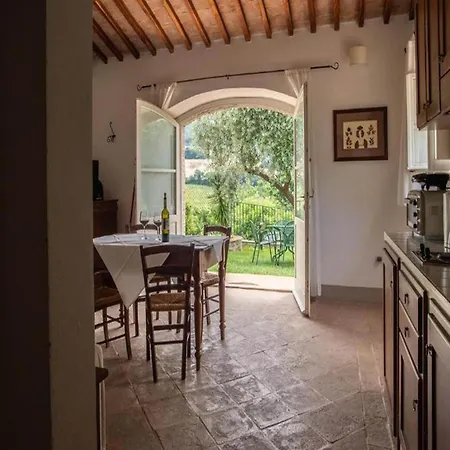 Cosy With Garden 公寓 *