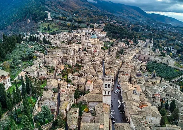 דירה Cosy With Garden *